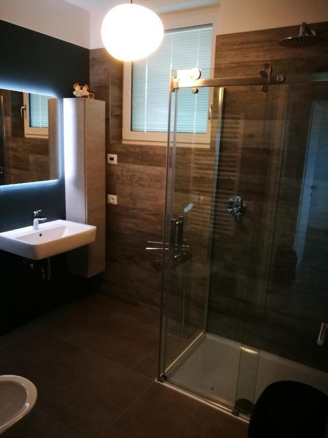 Suite Laura - Torri Del Benaco Exterior photo